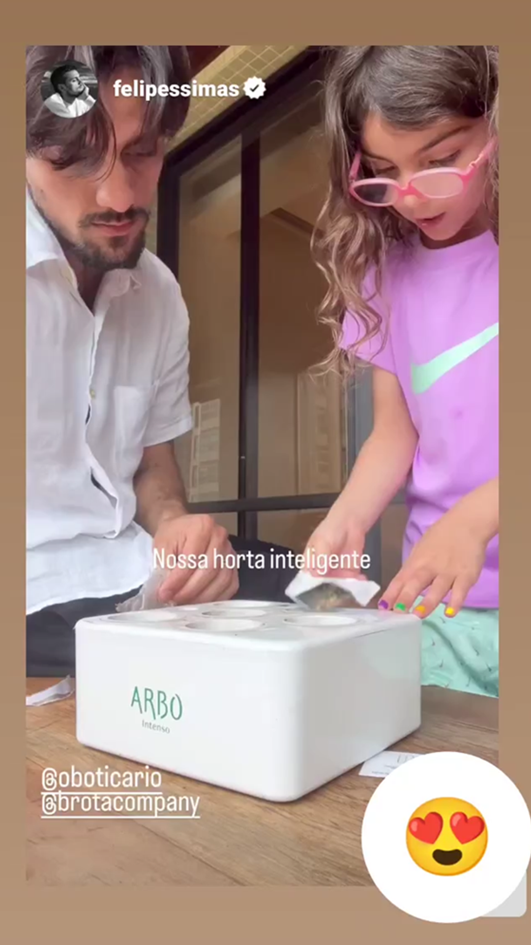 b.Box clássica - a primeira horta inteligente